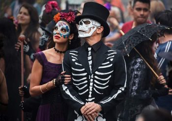 Day of the Dead วันแห่งความตายที่มีแต่ความสนุกสนาน