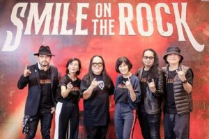 Smile-On-The-Rock